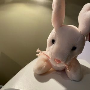 Ty beanie baby, Nibbler, the bunny.